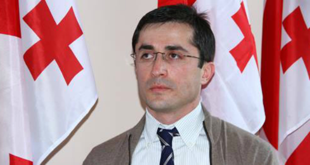 რატი აბულაძე