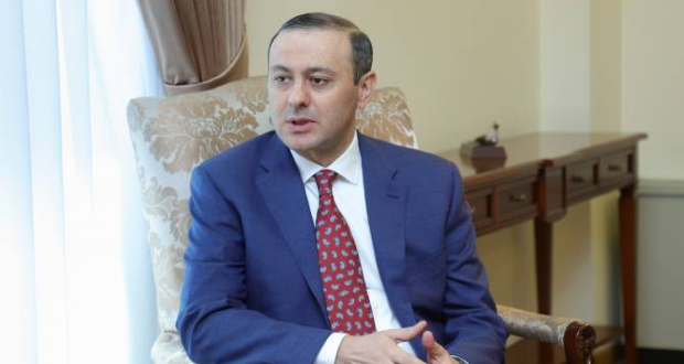 არმენ გრიგორიანი