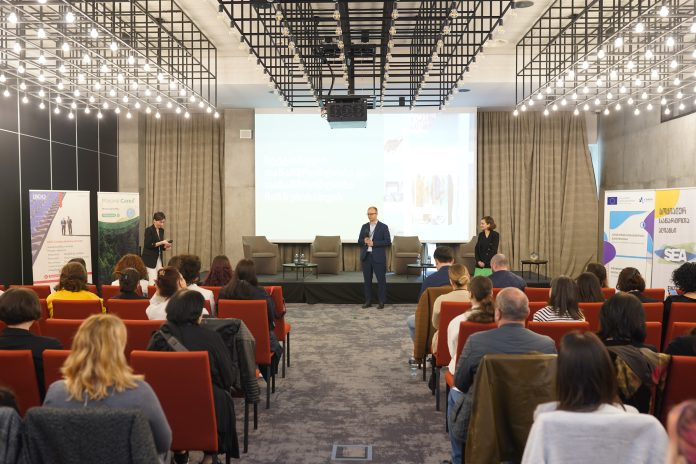 მთავარი ფოტო